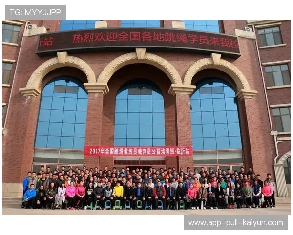 世界拳击青训学院举办国际裁判与教练研讨，世界著名拳击裁判